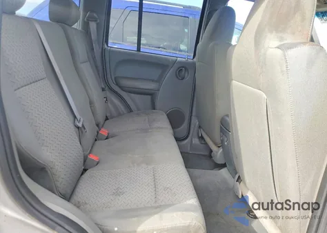 2005 Jeep Liberty Renegade z USA, uszkodzony, nr VIN 1J4GL38K25W684917